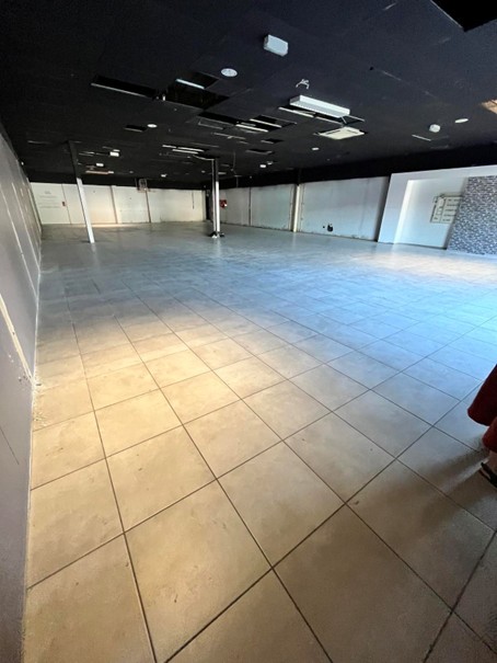 Ecomiam Dammarie-les-Lys — magasin avant aménagement par ZV Entreprise